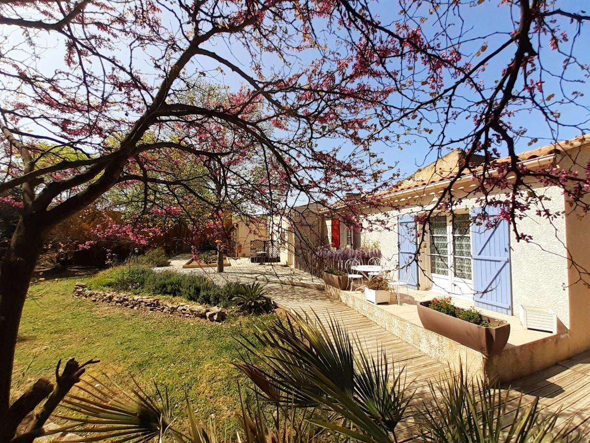 Le Clos Des Capitelles Hotel Uchaud