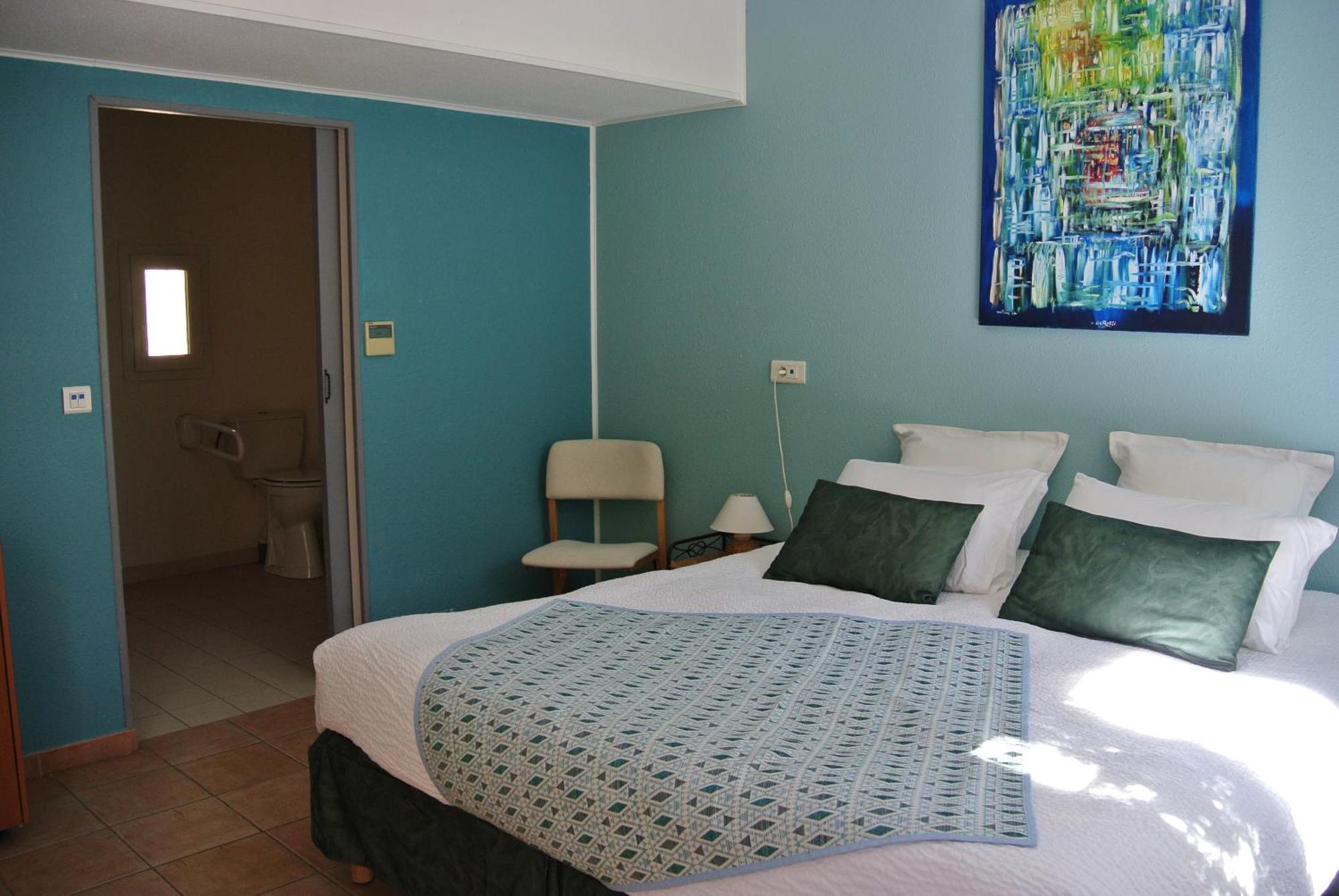 Le Clos Des Capitelles Hotel 3*