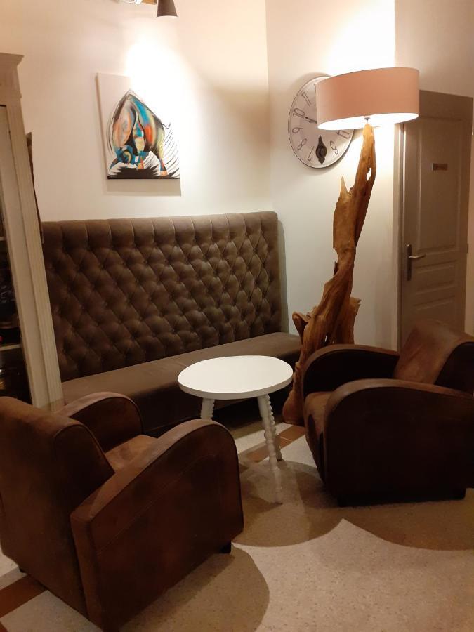 Le Clos Des Capitelles Hotel