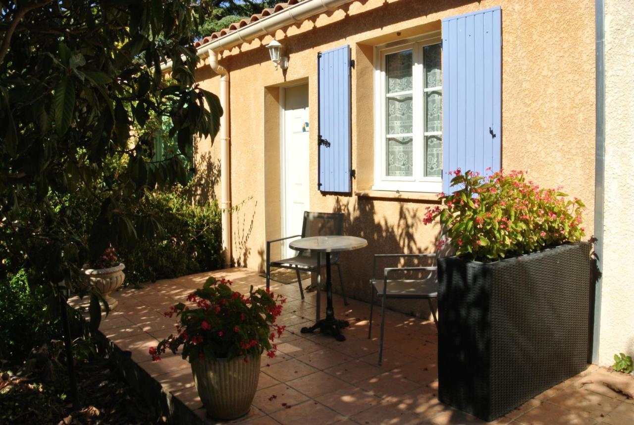 Logis Restaurant Le Clos Des Capitelles Hotel Uchaud