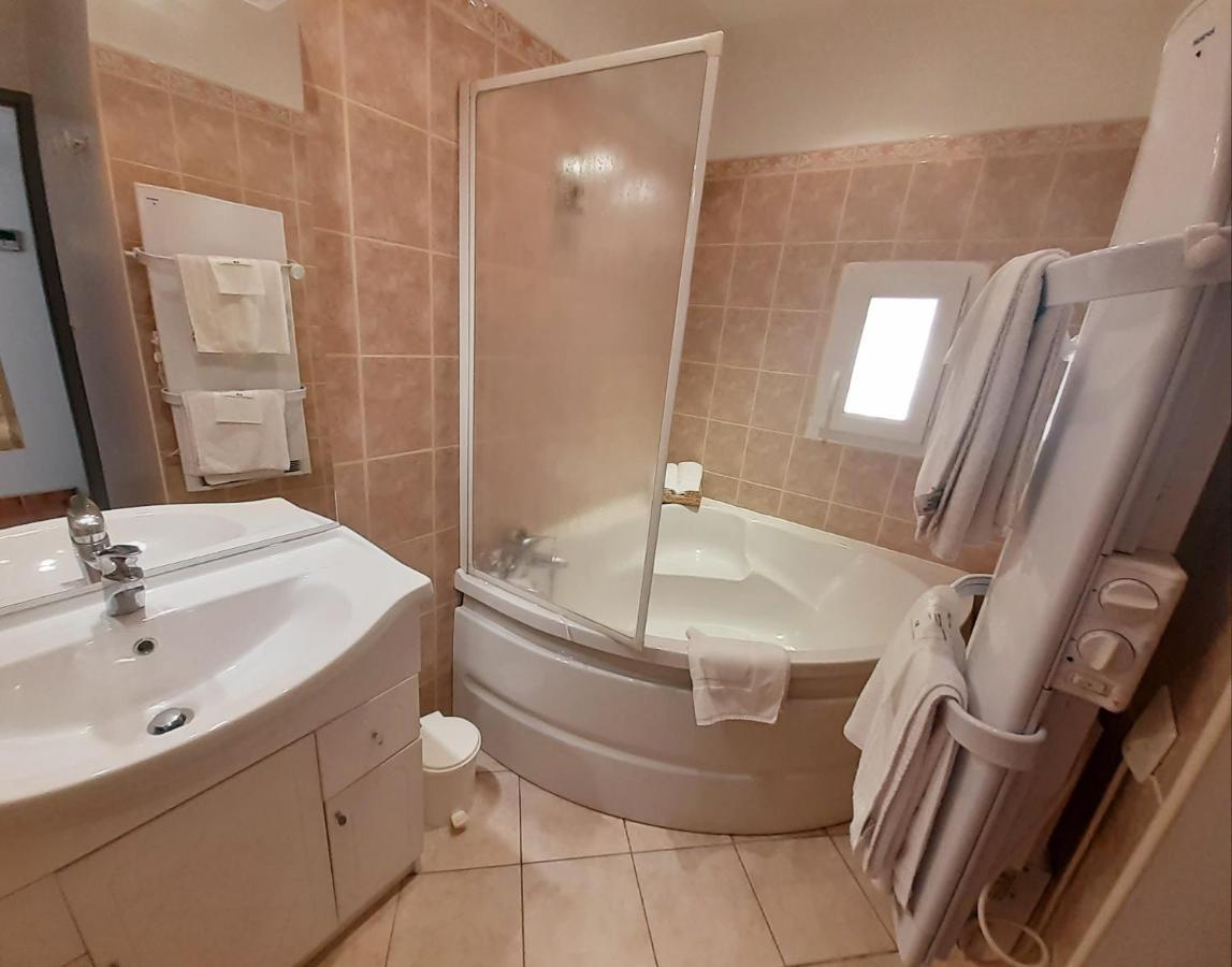 Le Clos Des Capitelles 3* Uchaud